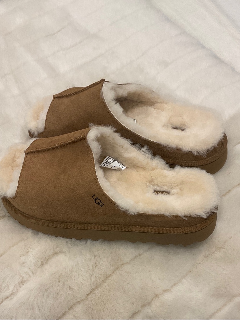 UGG Women's Chestnut Suede Shearling Slides